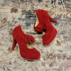 Red Bowtie Platform Pumps Vintage Inspired